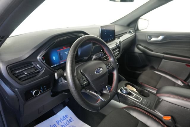 Certified 2025 Ford Escape ST-Line FWD image 16
