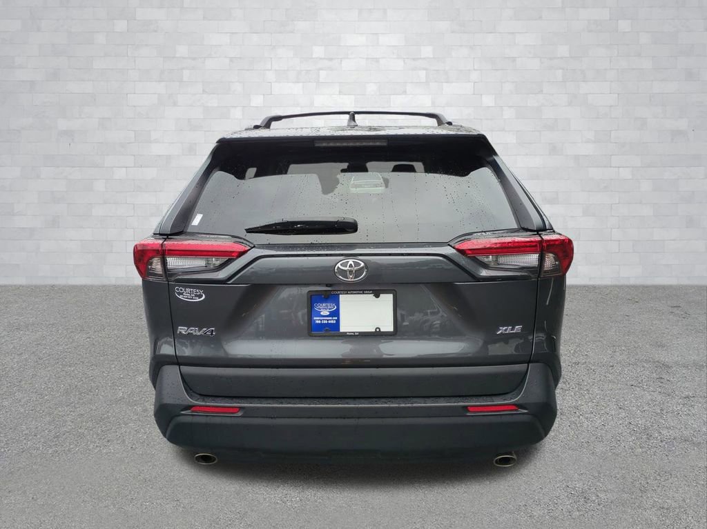 Used 2023 Toyota RAV4 XLE w/ Convenience Package FWD image 6