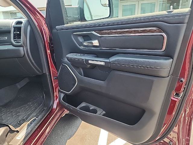 Used 2019 RAM 1500 Laramie AWD/4WD image 6