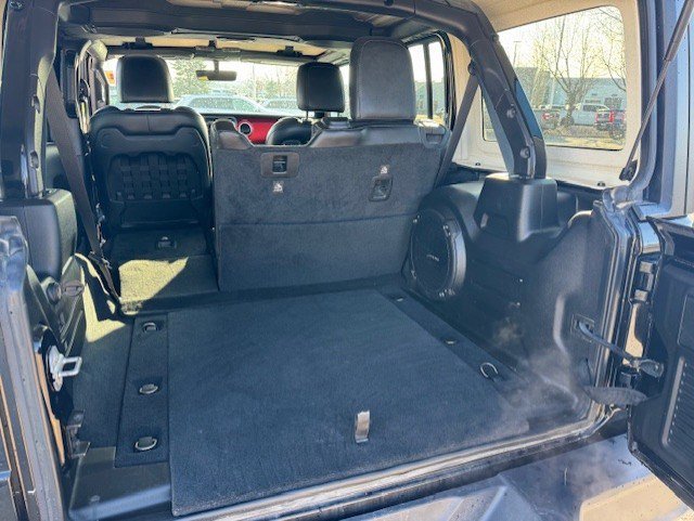 Used 2018 Jeep Wrangler Unlimited Rubicon w/ Dual Top Group image 29