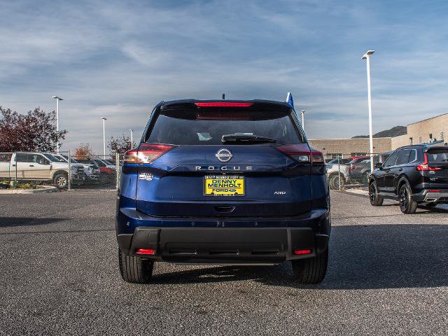 Used 2026 Nissan Rogue SV AWD/4WD image 6