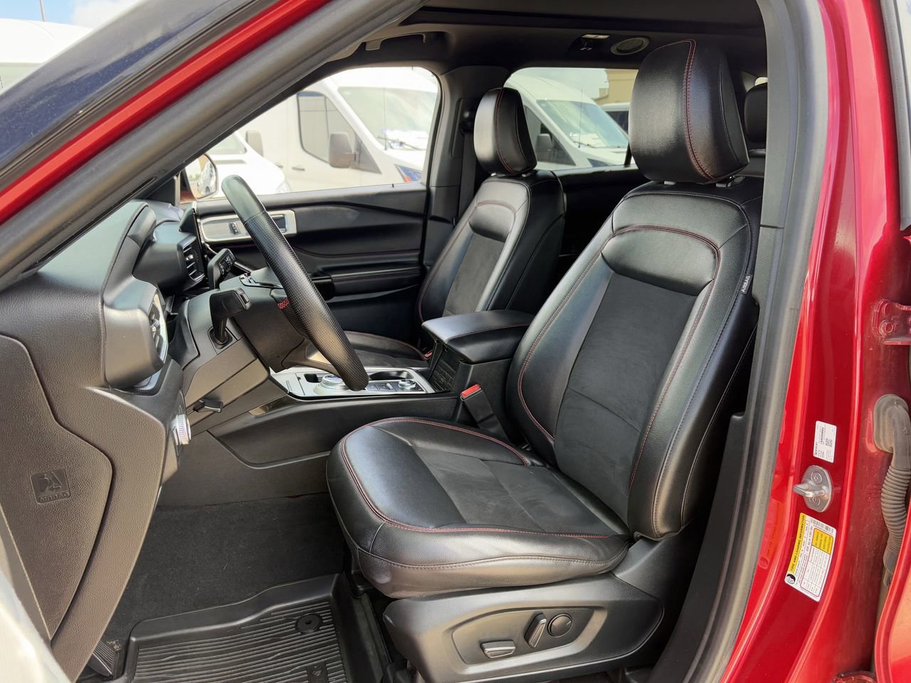 Certified 2022 Ford Explorer ST-Line w/ Class IV Trailer Tow Package image 26