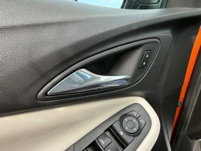 Used 2023 Buick Encore GX Preferred w/ Cold Weather Comfort Package FWD image 12