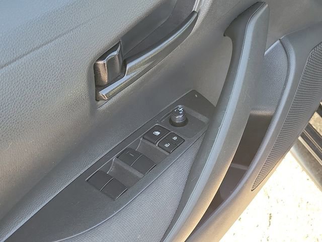 Used 2023 Toyota Corolla LE FWD image 20