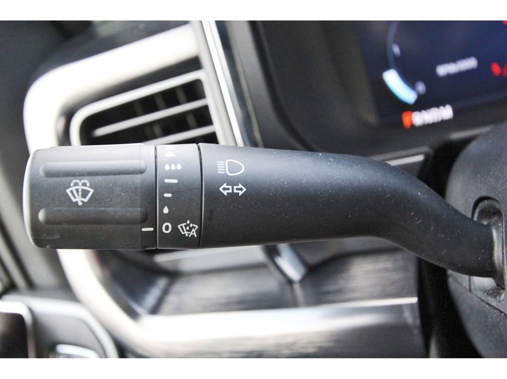 Certified 2025 Ford F250 Lariat w/ FX4 Off-Road Package image 16