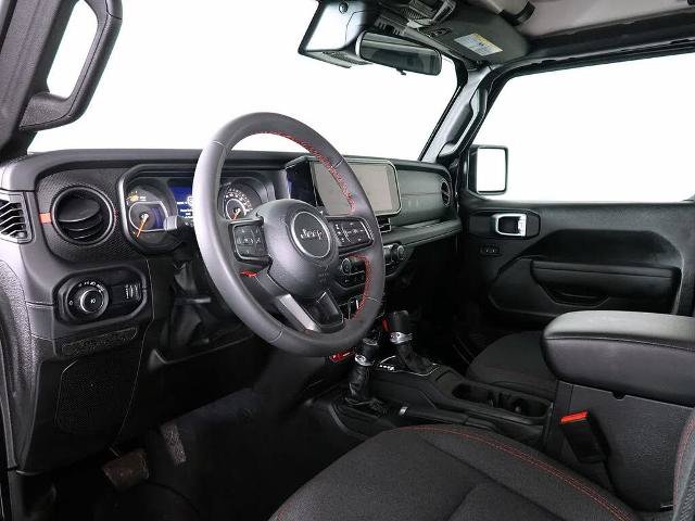 Used 2025 Jeep Wrangler Unlimited Rubicon AWD/4WD image 10