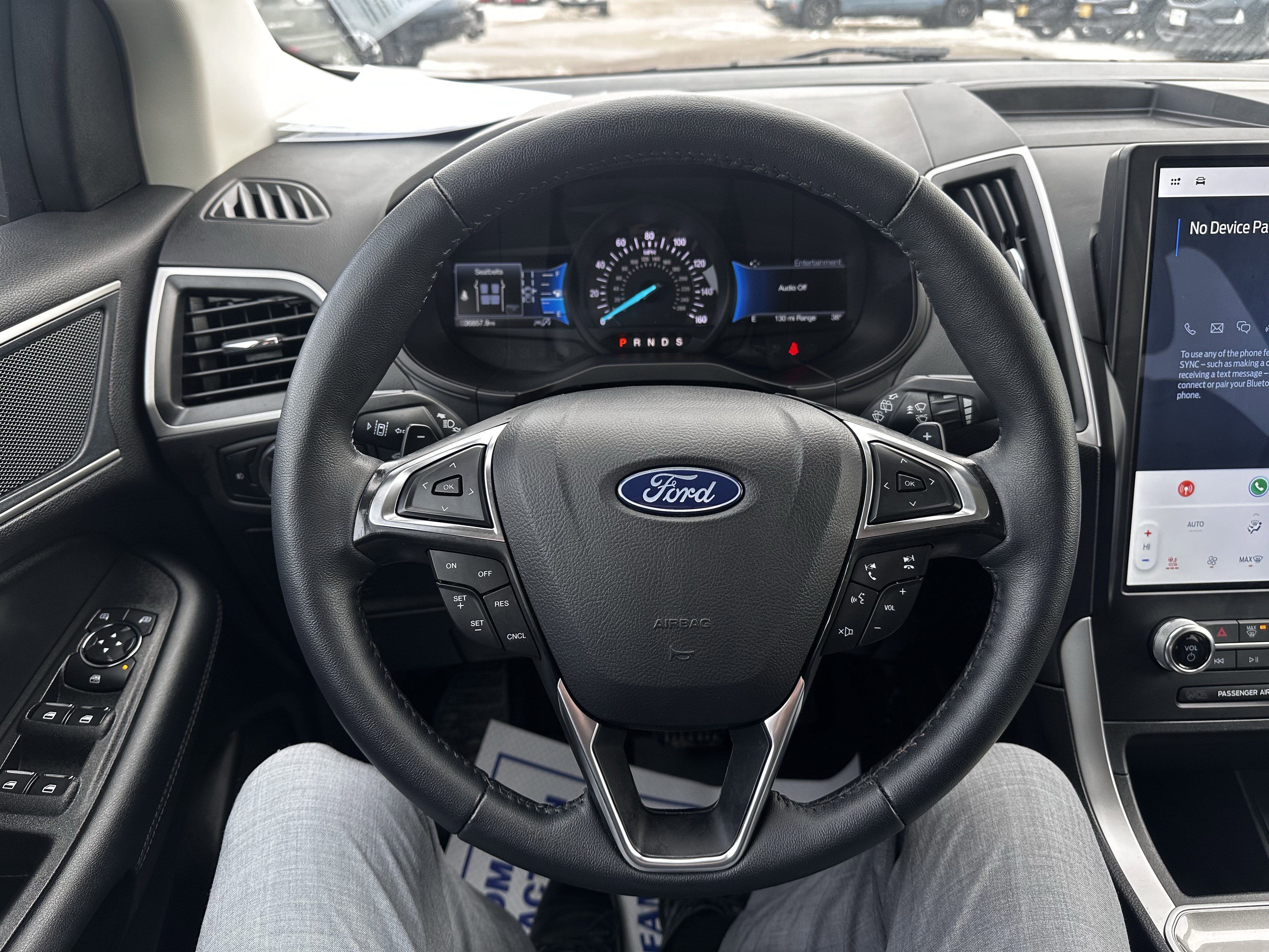 Certified 2024 Ford Edge SEL w/ Convenience Package image 9