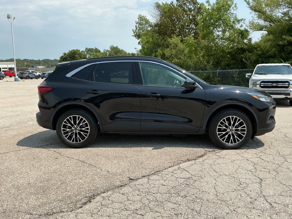 Certified 2023 Ford Escape SE FWD image 6