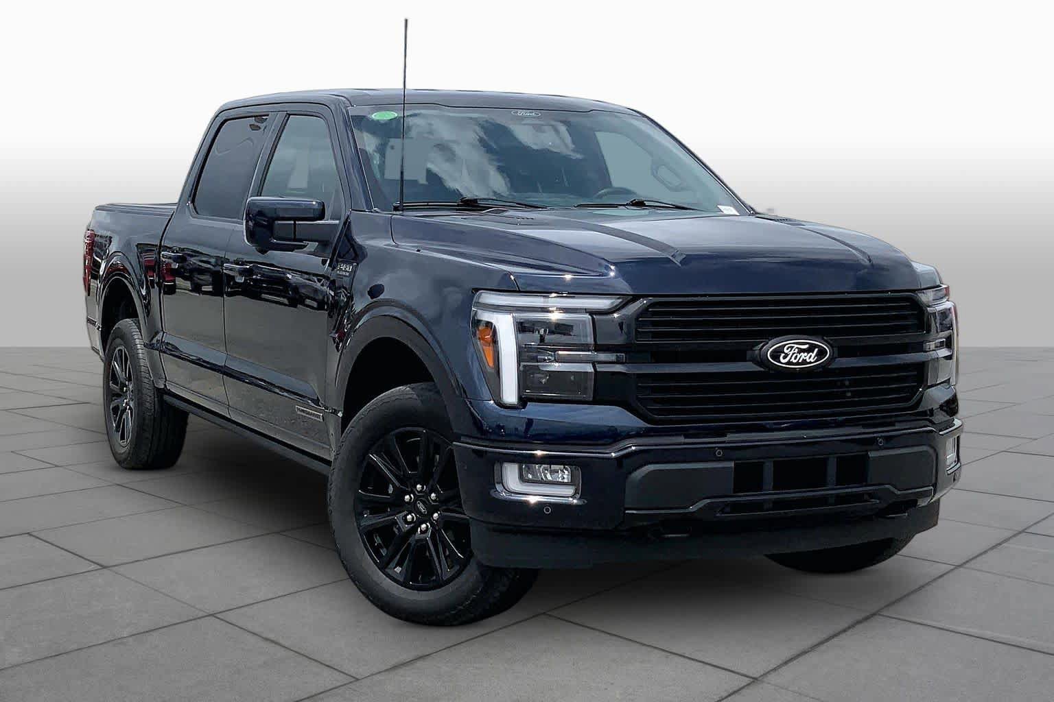 Certified 2025 Ford F150 Platinum AWD/4WD image 3