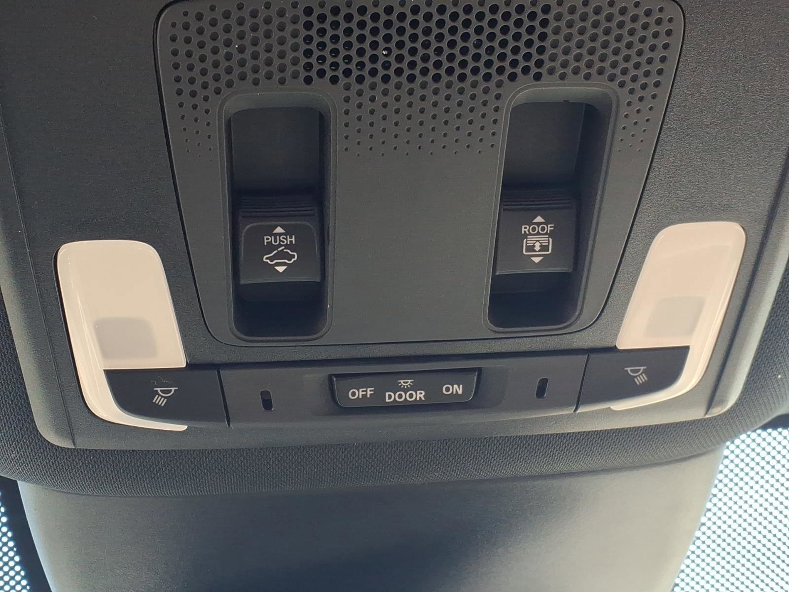 Used 2025 Honda Pilot Black Edition image 18