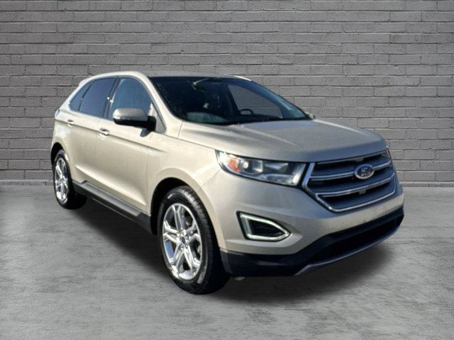 Certified 2018 Ford Edge Titanium FWD image 2