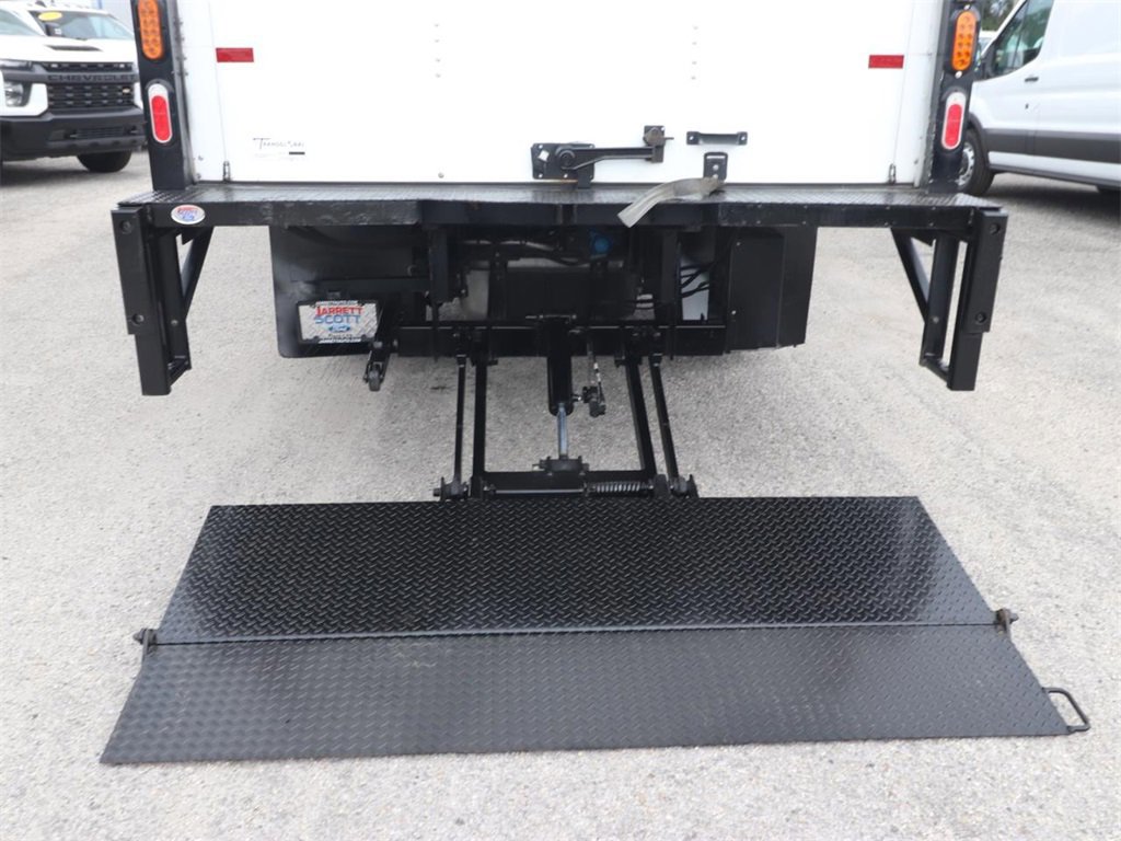 Used 2024 Isuzu NPR image 9