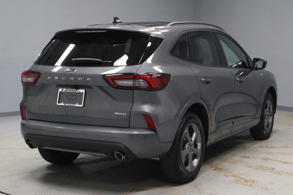 Certified 2023 Ford Escape ST-Line w/ Tech Pack #1 AWD/4WD image 12