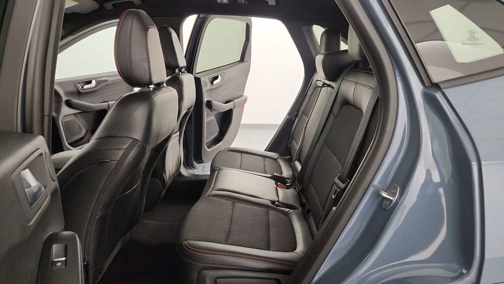 Certified 2023 Ford Escape ST-Line Select w/ Tech Pack #2 image 35