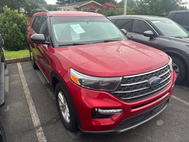 Certified 2022 Ford Explorer XLT w/ Equipment Group 202A AWD/4WD image 4