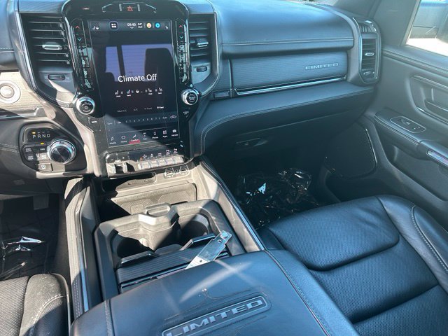 Used 2022 RAM 1500 Limited w/ Body-Colour Bumper Group AWD/4WD image 14