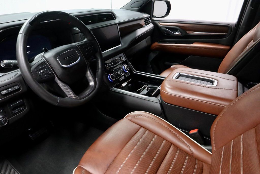 Used 2024 GMC Yukon XL Denali Ultimate image 25