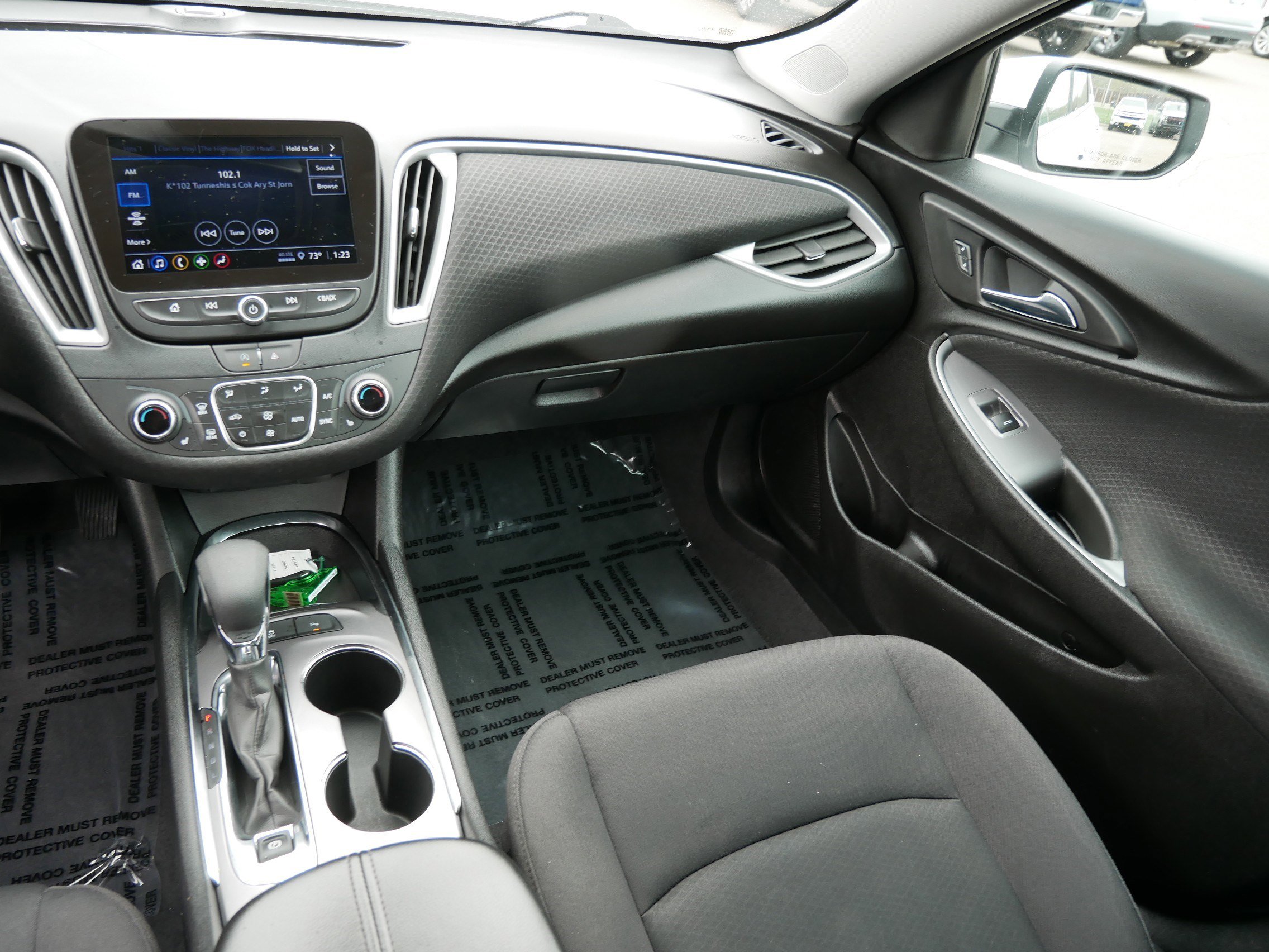 Used 2024 Chevrolet Malibu LT FWD image 11