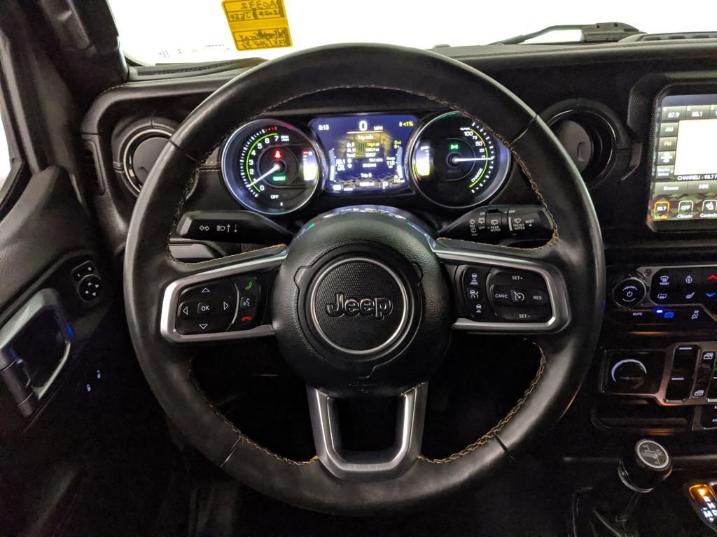 Used 2023 Jeep Wrangler Unlimited Sahara image 12