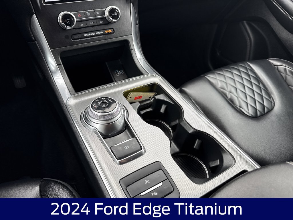 Certified 2024 Ford Edge Titanium AWD/4WD image 24