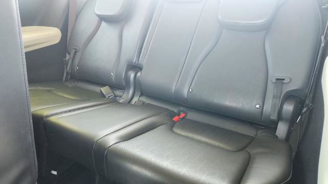 Used 2024 Kia Carnival LX image 29