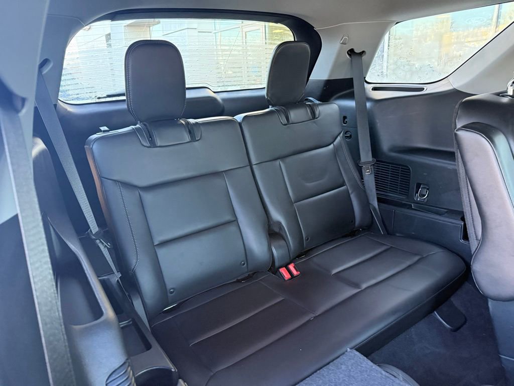 Certified 2022 Ford Explorer XLT w/ Equipment Group 202A image 22
