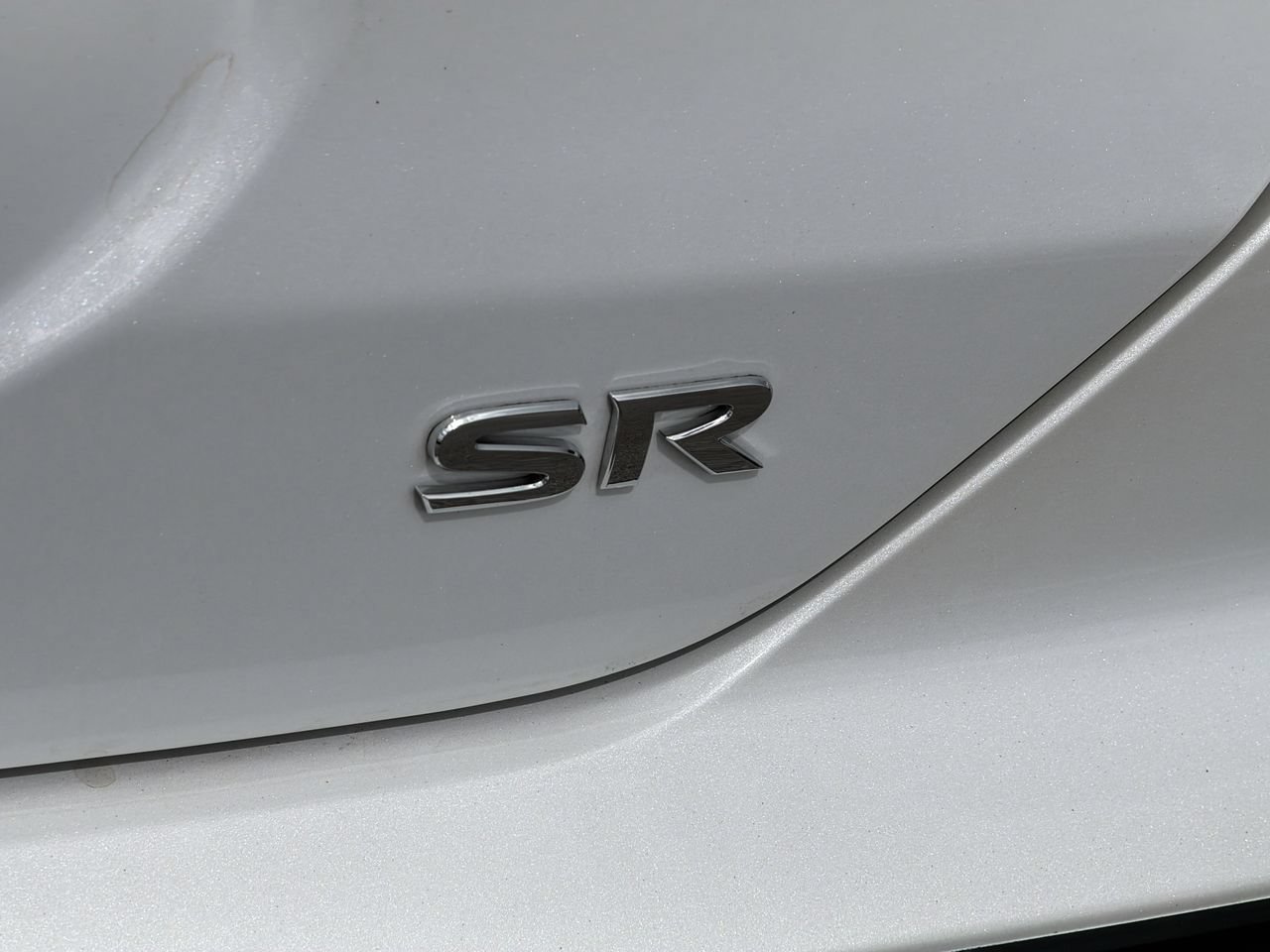 Used 2023 Nissan Kicks SR w/ SR Premium Package FWD image 9