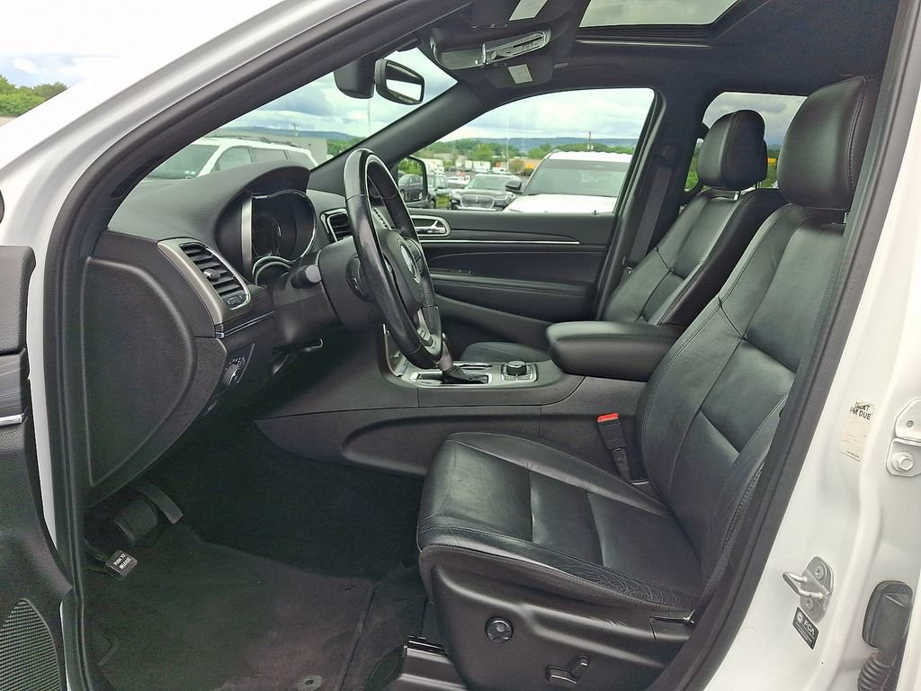 Used 2022 Jeep Grand Cherokee Limited AWD/4WD image 13