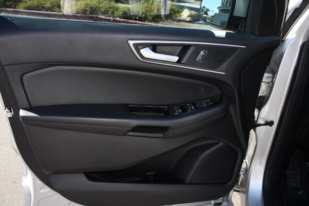Certified 2019 Ford Edge SEL w/ Equipment Group 201A FWD image 22