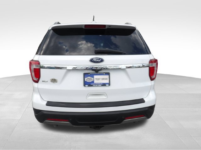 Certified 2019 Ford Explorer XLT w/ Equipment Group 201A FWD image 7