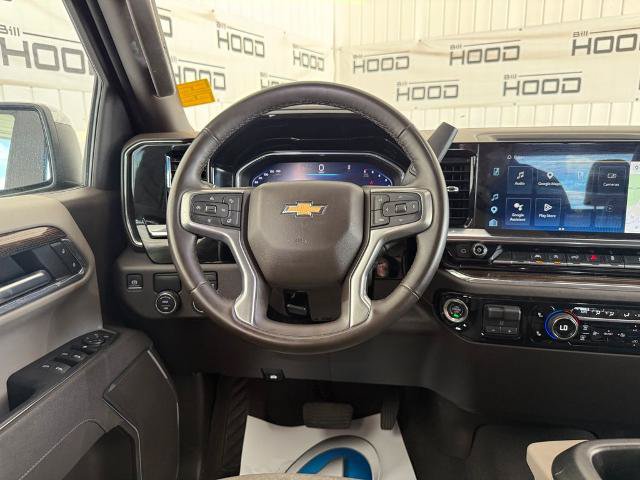 Used 2025 Chevrolet Silverado 1500 LT RWD image 12