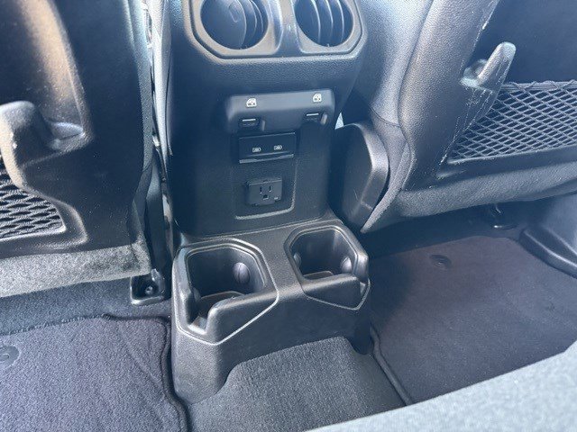 Used 2024 Jeep Wrangler Rubicon image 31