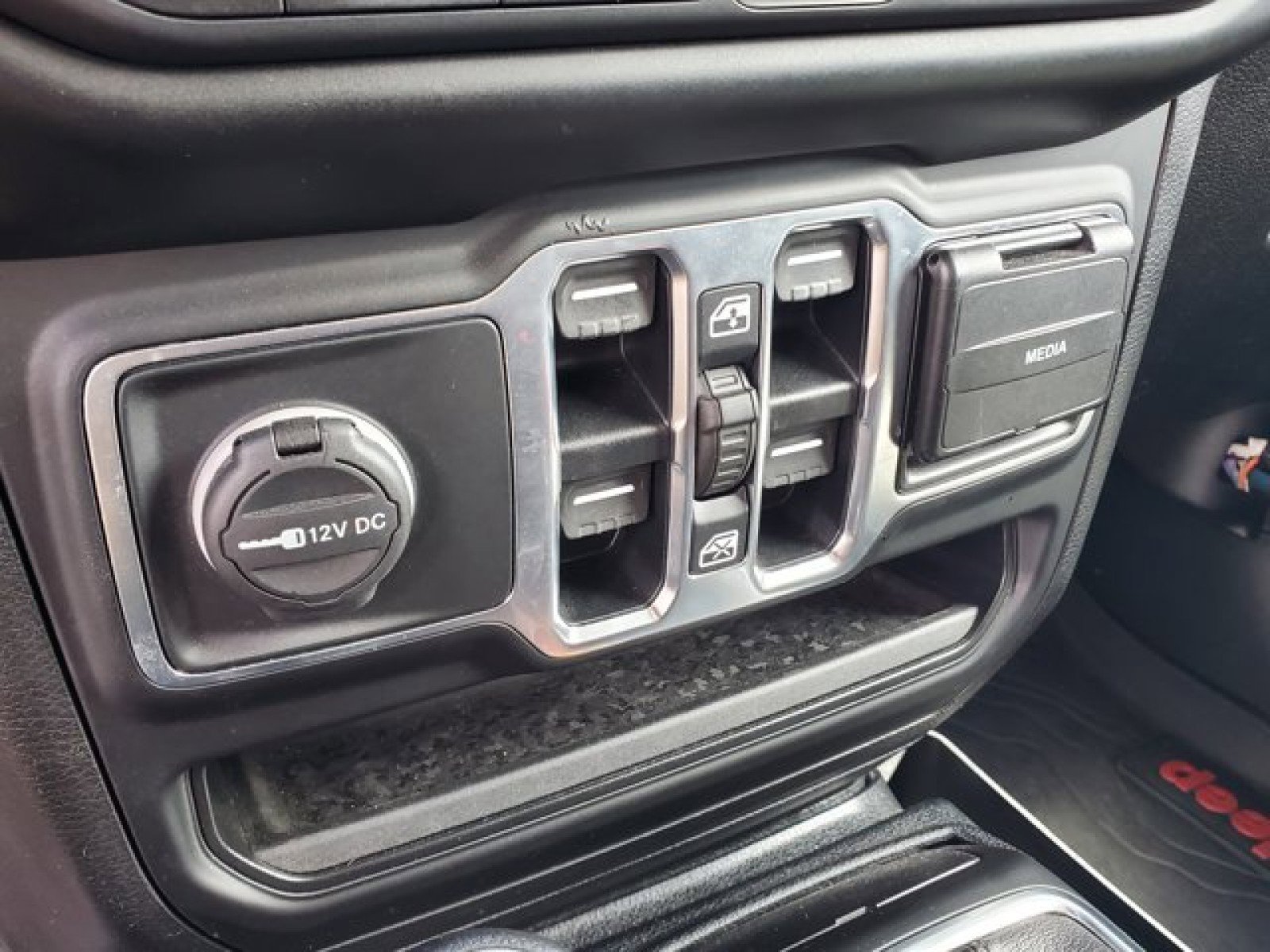 Used 2020 Jeep Wrangler Unlimited Sport S image 23