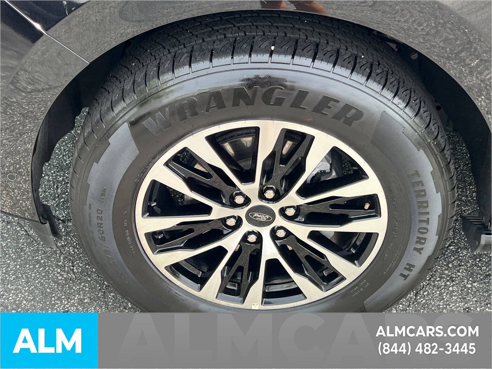 Certified 2025 Ford Expedition Platinum AWD/4WD image 14