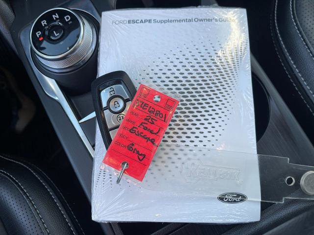 Certified 2025 Ford Escape Platinum w/ Premium Technology Package image 10