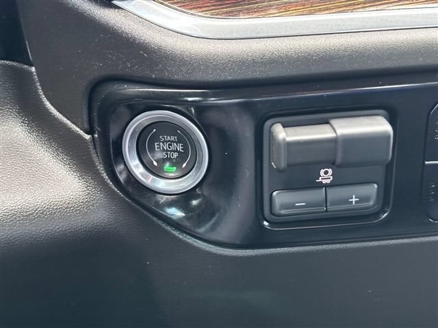 Used 2025 GMC Sierra 2500 SLE w/ Preferred Package AWD/4WD image 27