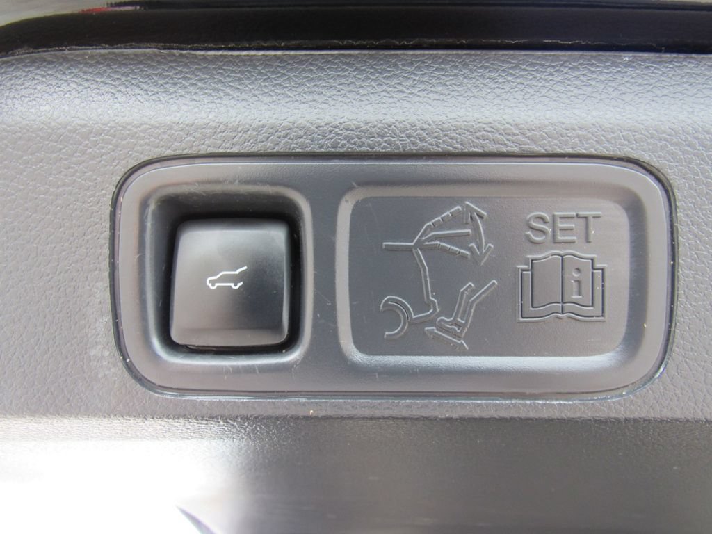 Certified 2023 Ford Expedition Limited AWD/4WD image 21