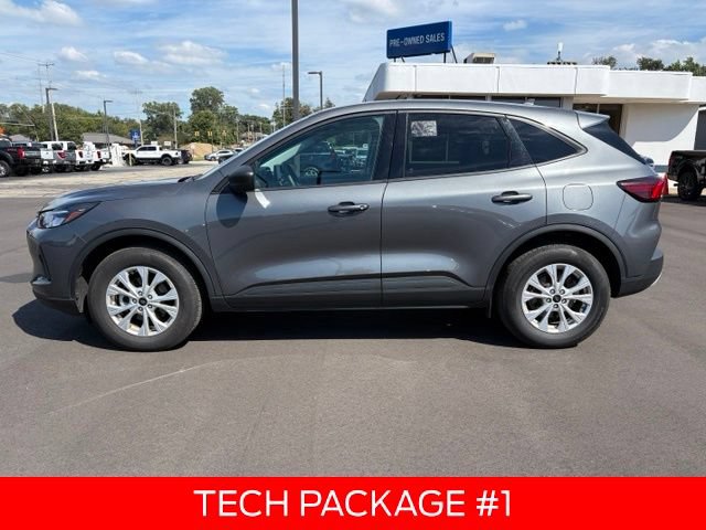 Certified 2024 Ford Escape ST-Line w/ Tech Pack #1 AWD/4WD image 2