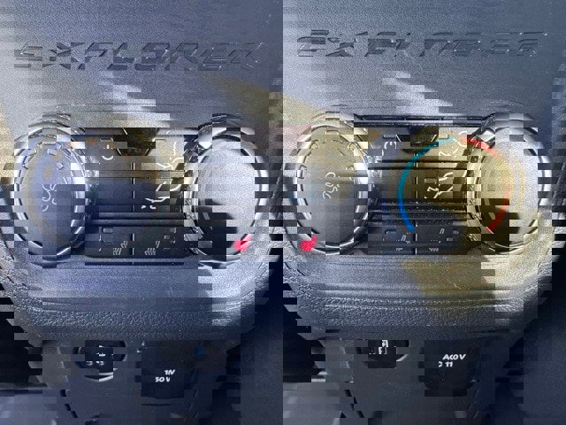 Certified 2025 Ford Explorer ST-Line w/ Premium Package image 31