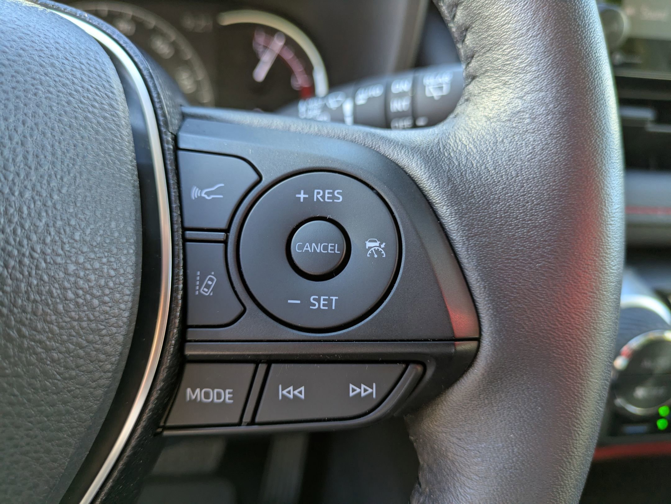 Used 2020 Toyota RAV4 TRD Off-Road image 19