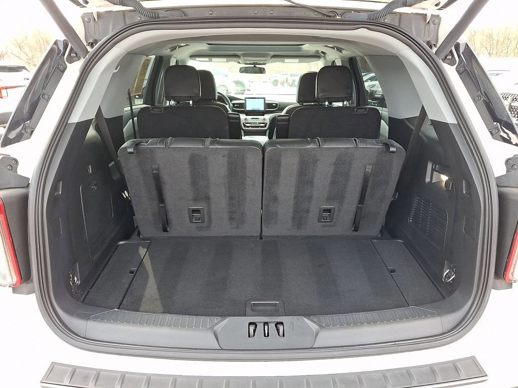 Certified 2023 Ford Explorer XLT w/ Equipment Group 202A image 30
