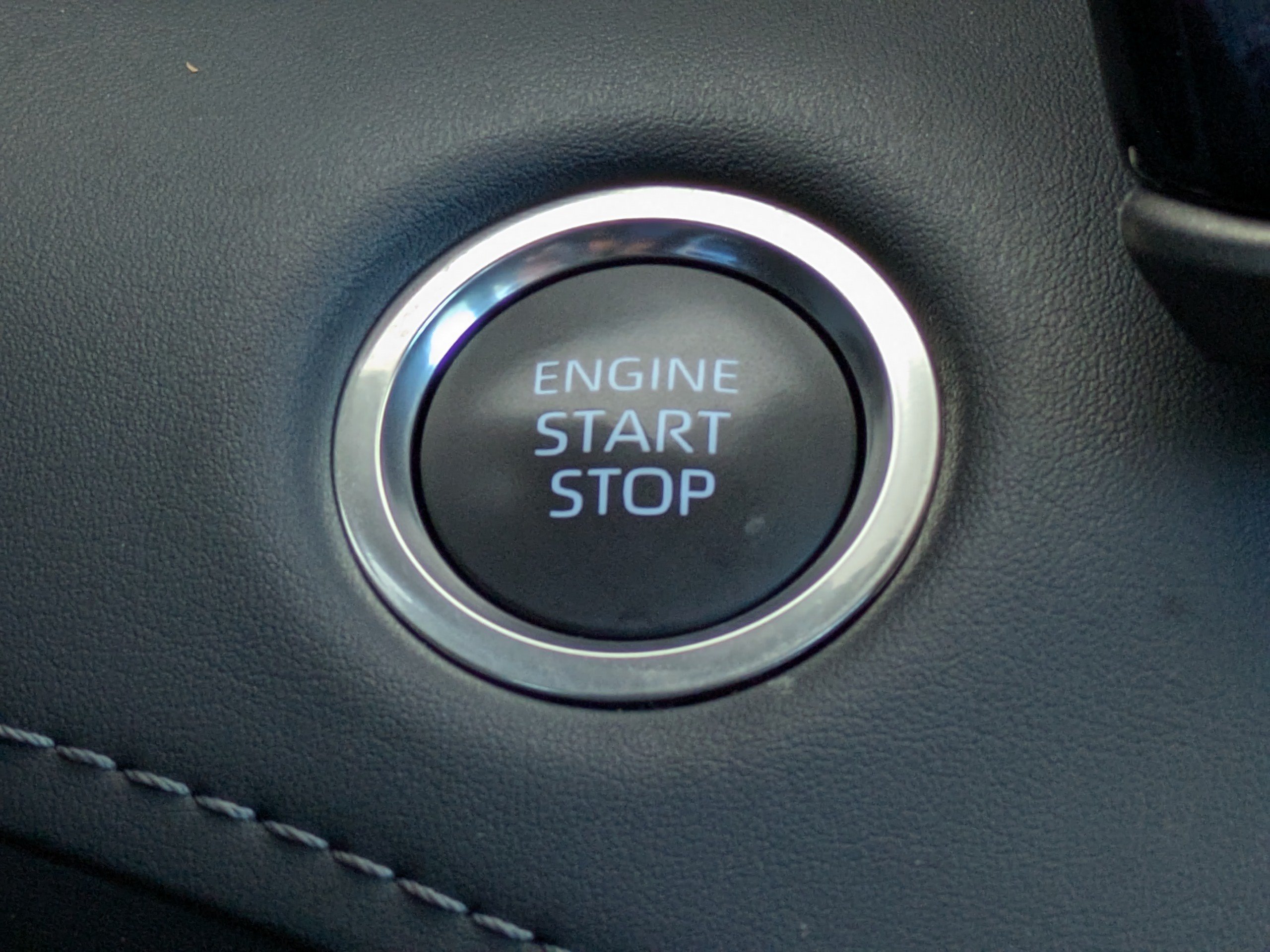 Used 2025 Toyota Highlander XLE FWD image 34