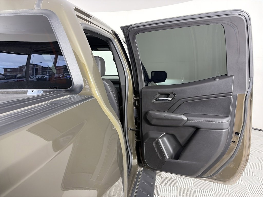 Used 2023 Chevrolet Colorado LT w/ LT Convenience Package III image 27