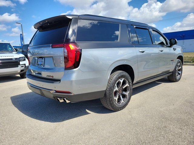 Used 2025 GMC Yukon XL AT4 Ultimate w/ LPO, Floor Liner Package image 4