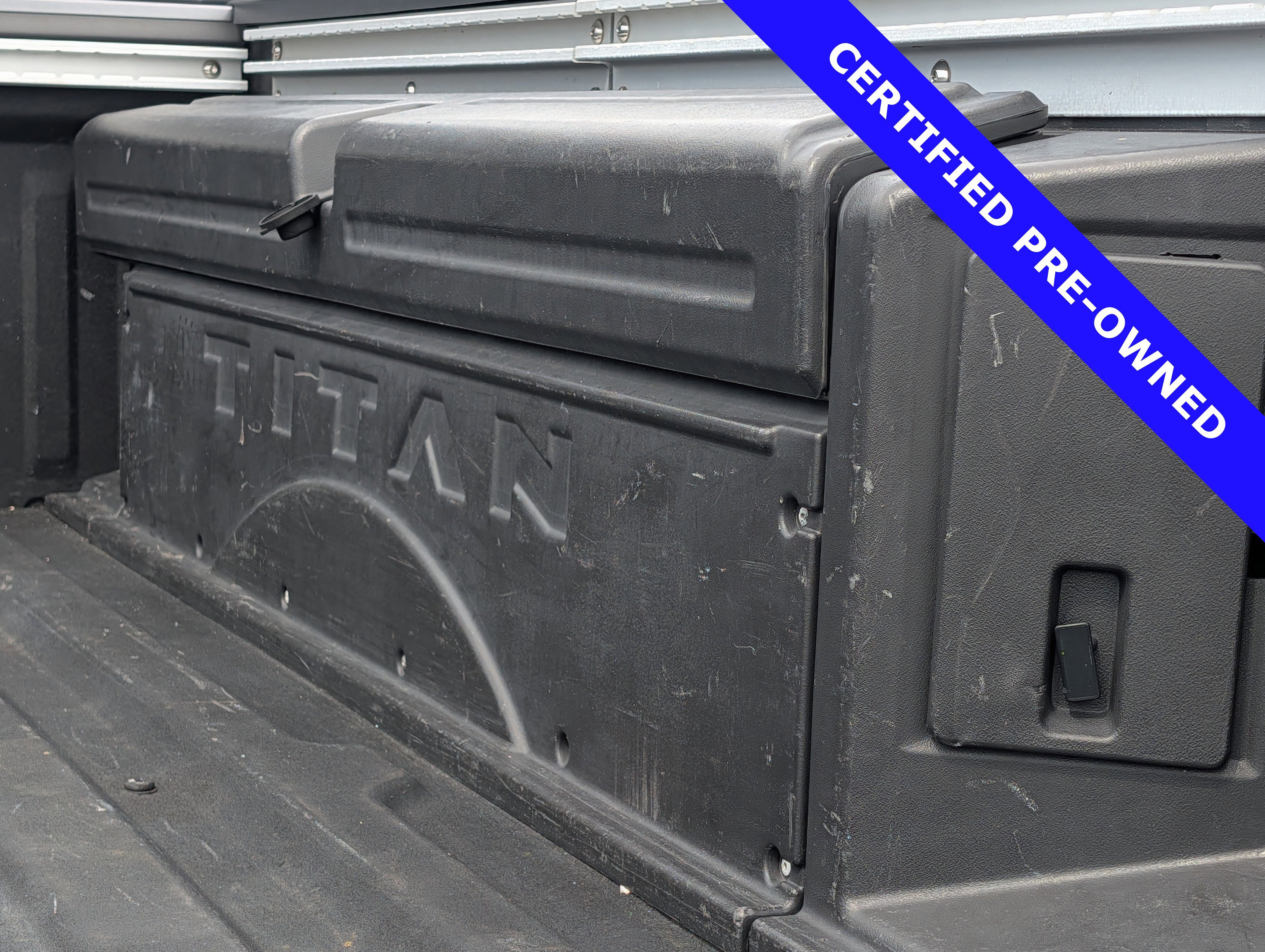 Used 2023 Nissan Titan Platinum Reserve w/ Moonroof Package image 15