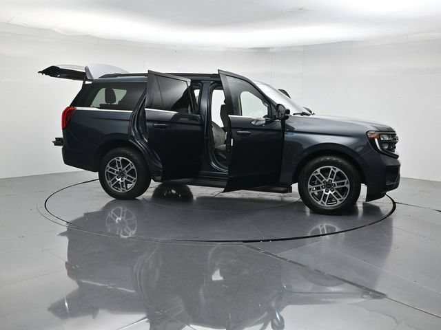 Certified 2025 Ford Expedition Active AWD/4WD image 54