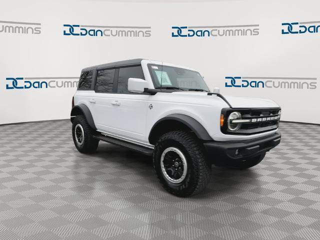 Certified 2024 Ford Bronco Outer Banks w/ Sasquatch Package AWD/4WD image 3