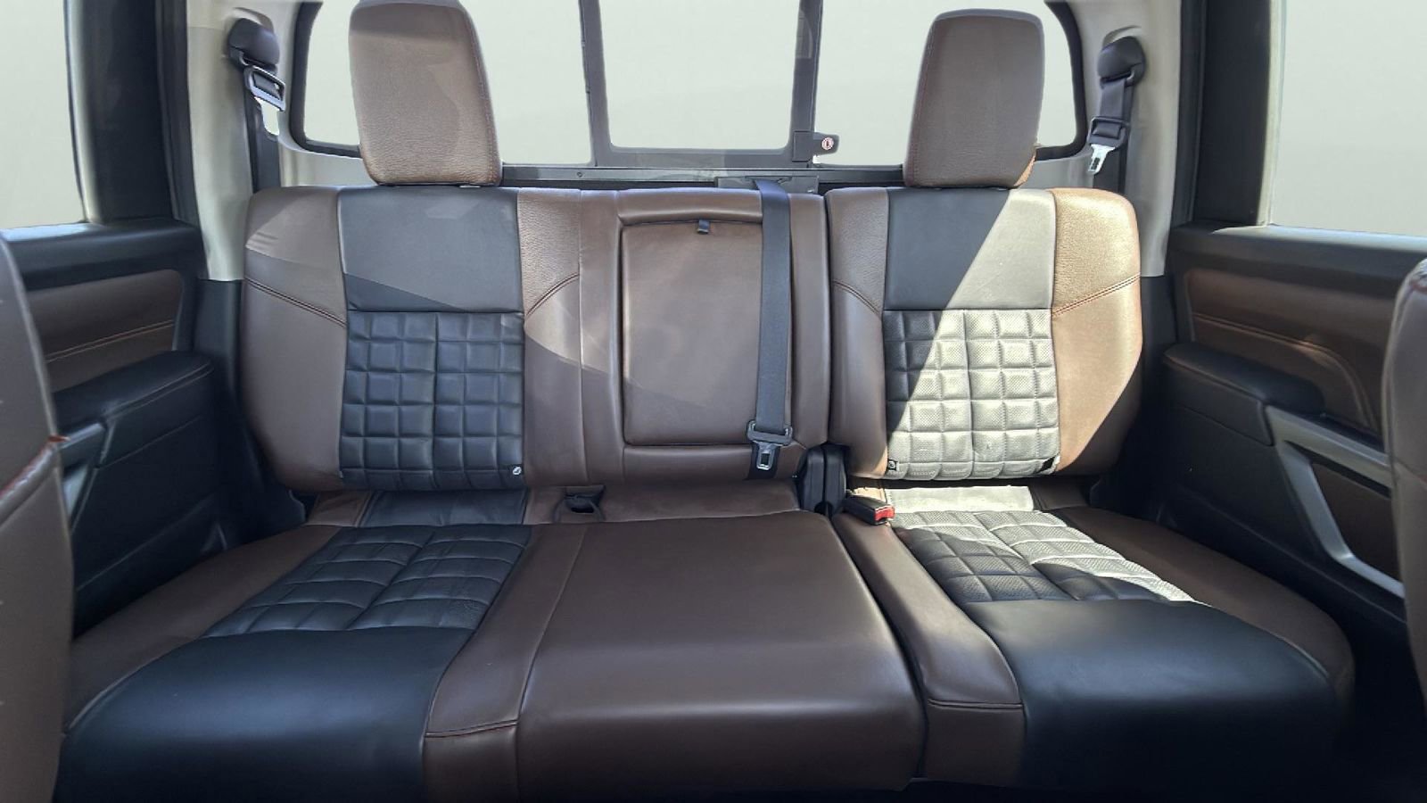 Used 2017 Nissan Titan Platinum Reserve image 22