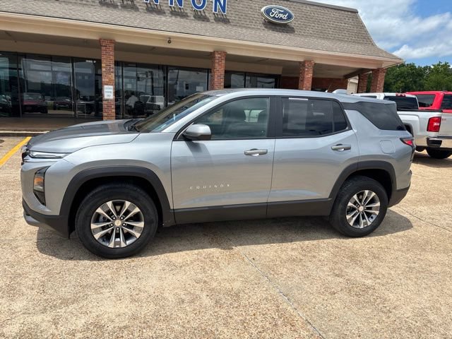Used 2026 Chevrolet Equinox LT w/ Convenience Package II FWD image 1