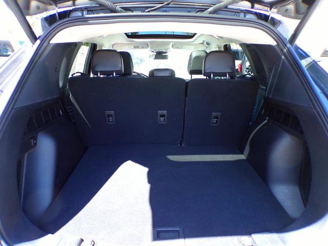 Certified 2022 Ford Escape Titanium w/ Class II Trailer Tow Package AWD/4WD image 8